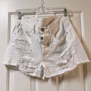 American Eagle Distressed White Shorts Size 4